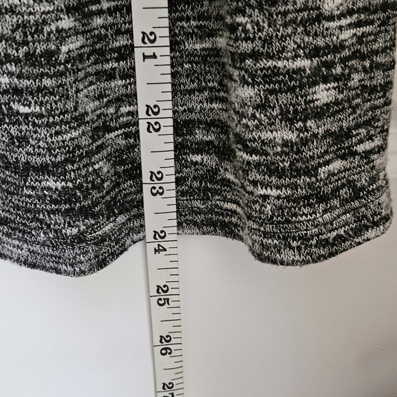 *2 for $20*Girls Sweater Dress with Ruffles on top 6X - Picture 5 of 8